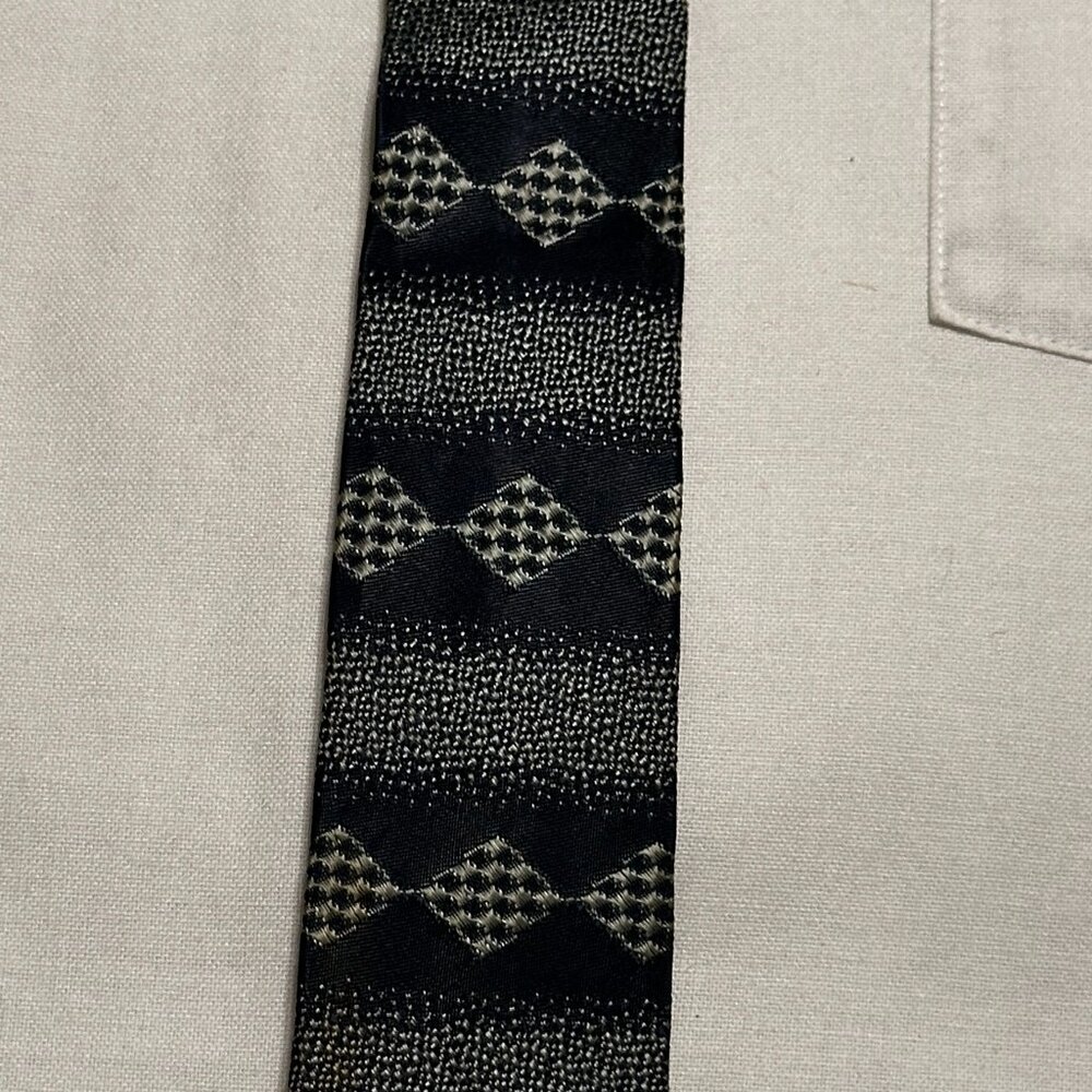 Vintage Square Tie